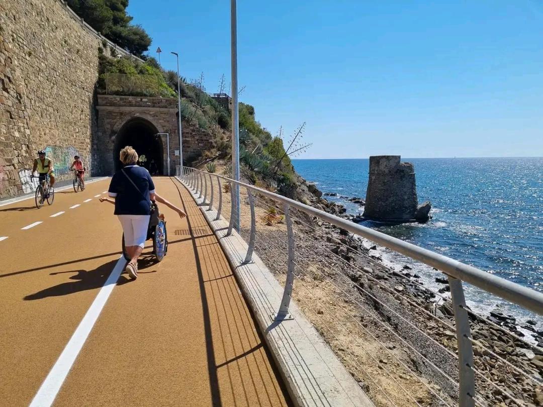 Mansarda Mare Bella Vista Citra Zero Zero Ottanta Trentuno Lt O738 Imperia Exterior foto