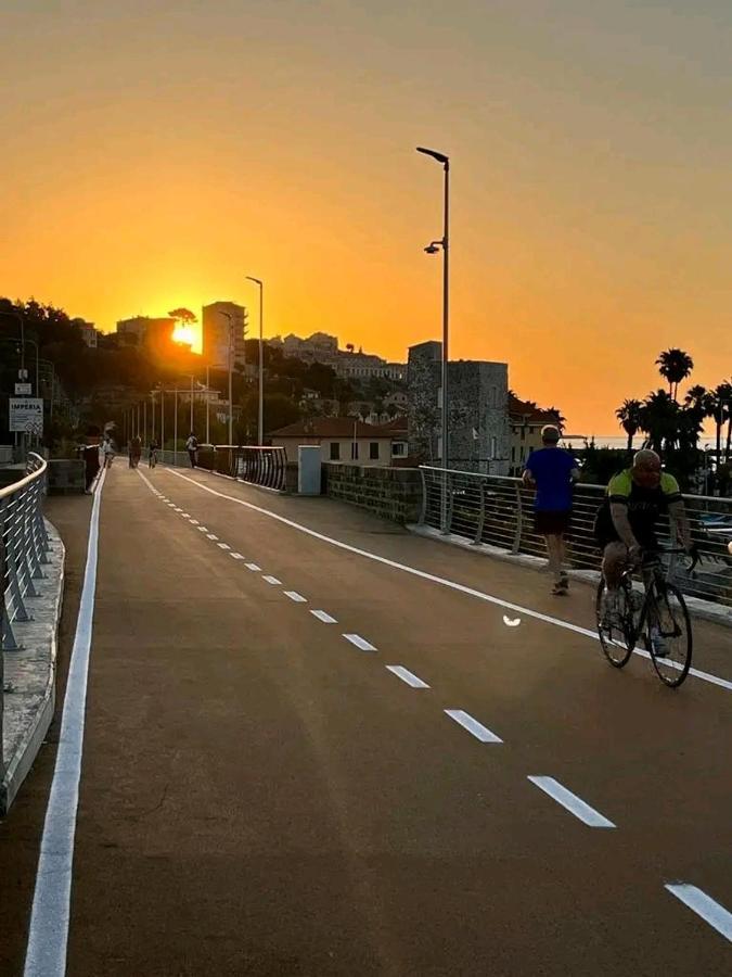 Mansarda Mare Bella Vista Citra Zero Zero Ottanta Trentuno Lt O738 Imperia Exterior foto